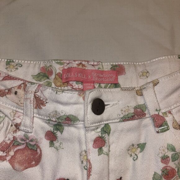 Dolls Kill X Strawberry Shortcake Jeans Small 28” Distressed Life Is Delicious - Picture 6 of 10